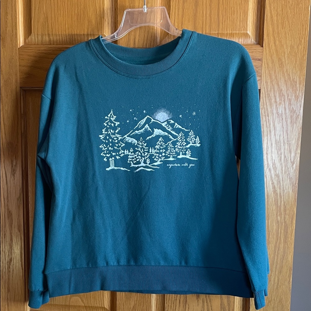 Size M Hunter green mountain sweatshirt - Picture 2 of 6